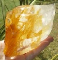 Golden Healer Kristallschädel Brasilien Traveller