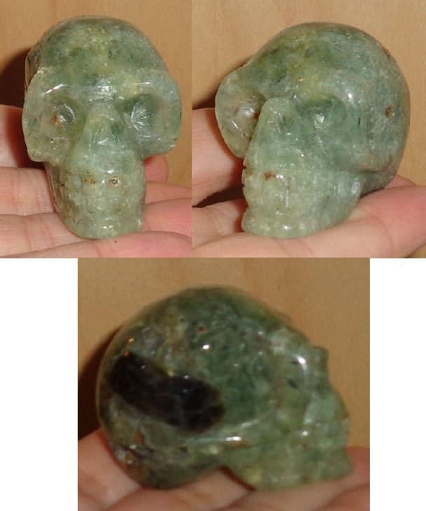 kleiner Prehnit Kristallschädel 80 g