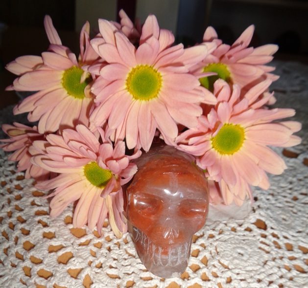 Quarz orange Kristallschädel Brasilien 255 g Quarz orange Kristallschädel Brasilien 255 g