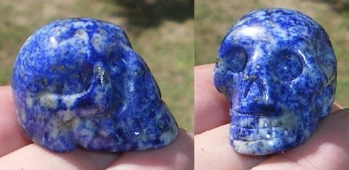 Lapislazuli Kristallschädel energetisiert klein 25 g