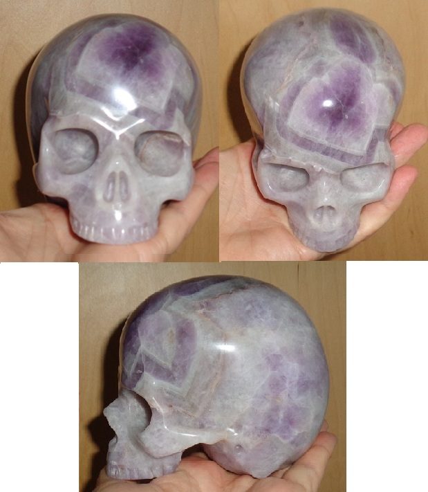 Chevron Amethyst Kristallschädel ohne Unterkiefer 1,3 kg Chevron Amethyst Kristallschädel ohne Unterkiefer 1,3 kg lila