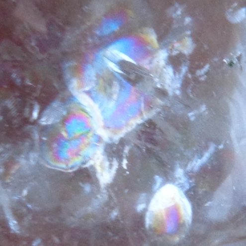 lemurischer Bergkristall Kristallschädel mit Regenbögen