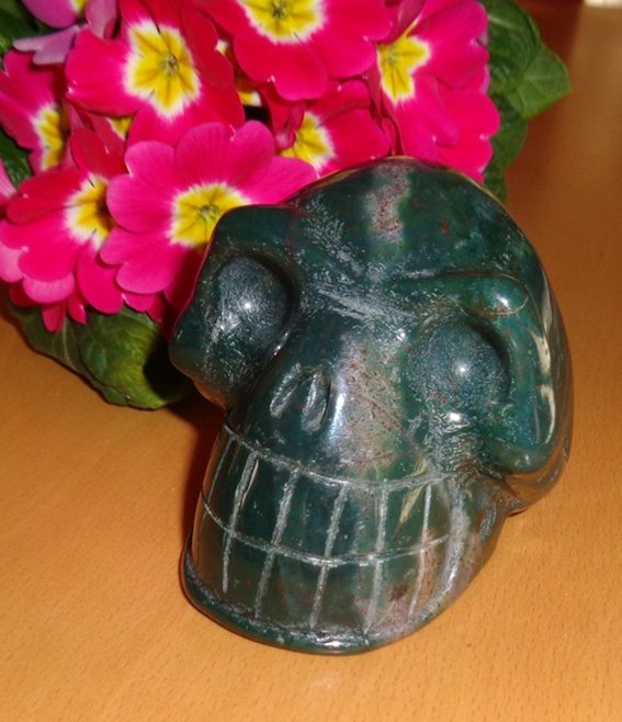 Kristallschädel Heliotrop Jaspis 333 g 300 g