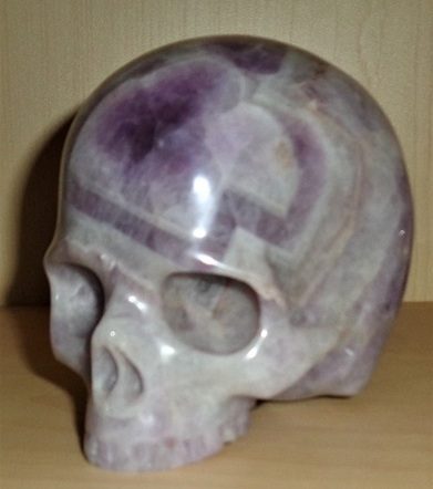 Kristallschädel Chevron Amethyst ohne Unterkiefer 1,3 kg Kristallschädel Chevron Amethyst ohne Unterkiefer 1,3 kg