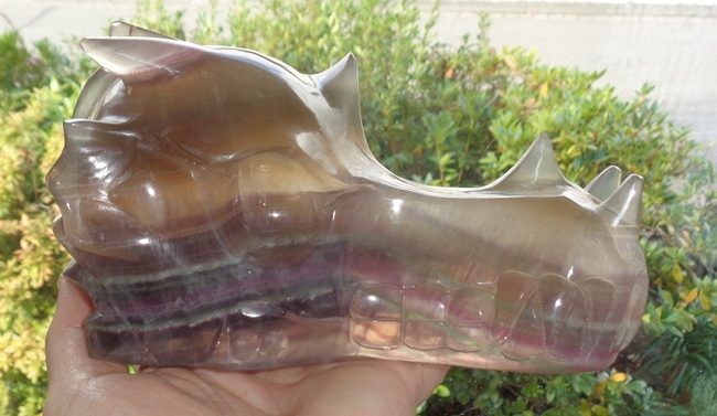 großer Regenbogenfluorit Drache 1,4 kg